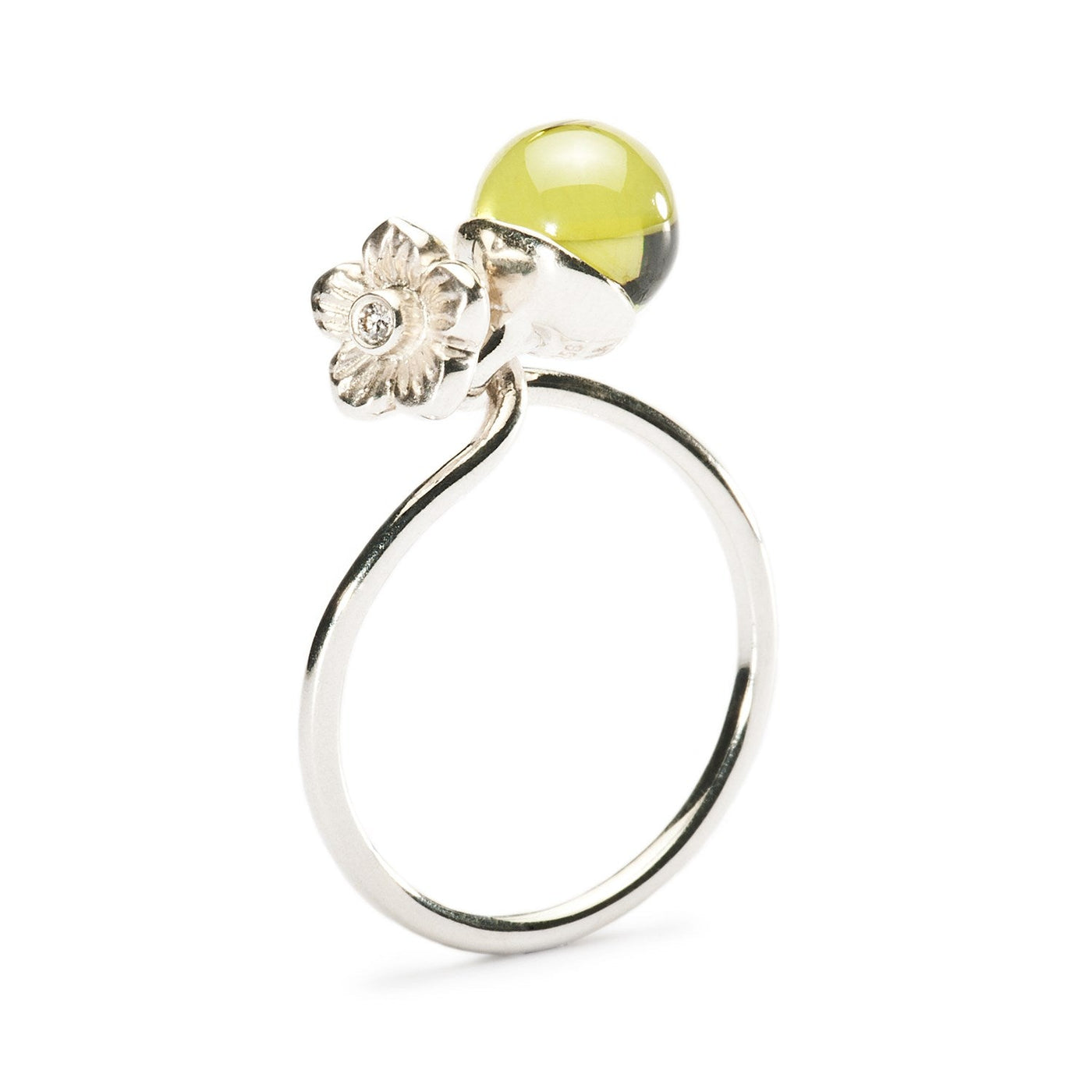 Elderflower w/ peridot